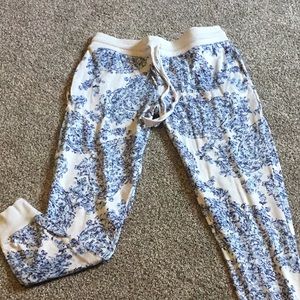 Women’s pajama bottoms